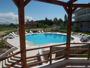Stunning private 2 bed home in great location and gated community